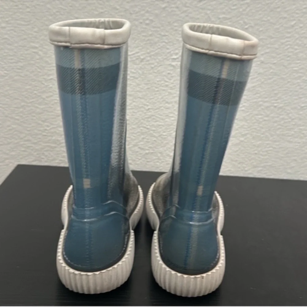 Authentic Burberry luxury designer signature novacheck waterproof rain boots 8.5